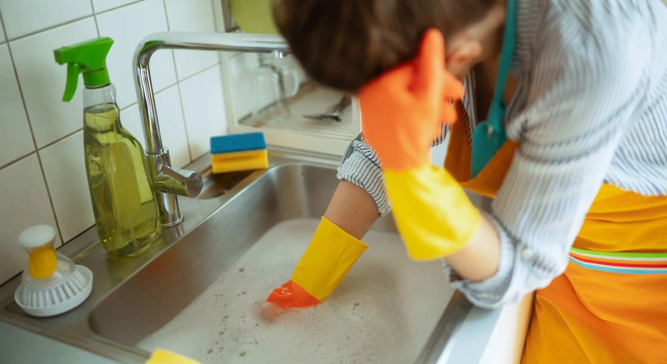 The Difference Between DIY Drain Cleaning and Professional Services DIY Drain